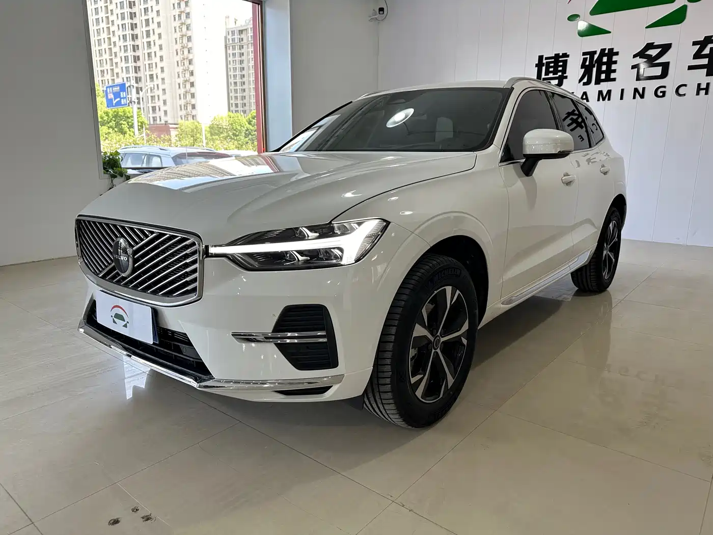 Volvo XC60 2026 Model B5 AWD Smart Elite Luxury фото 3