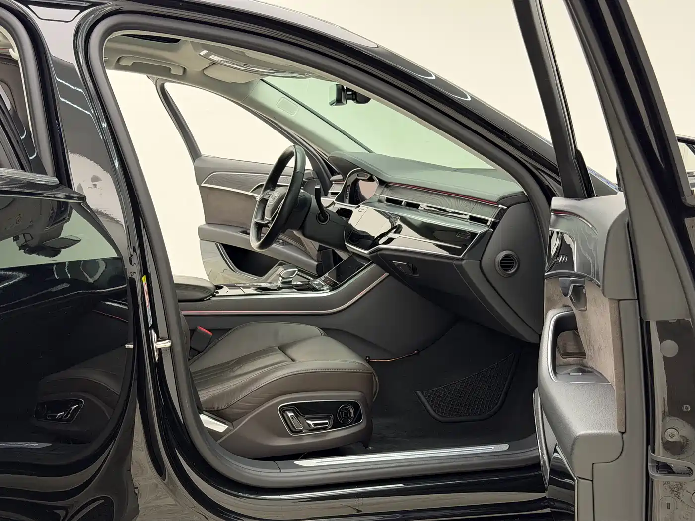 Audi A8 2019 Plus A8L 50 TFSI quattro Comfort фото 19