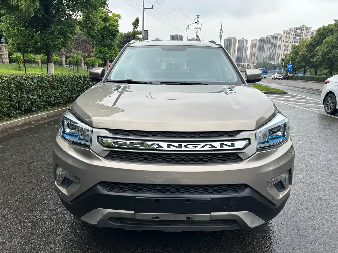 CHANGAN CS75
