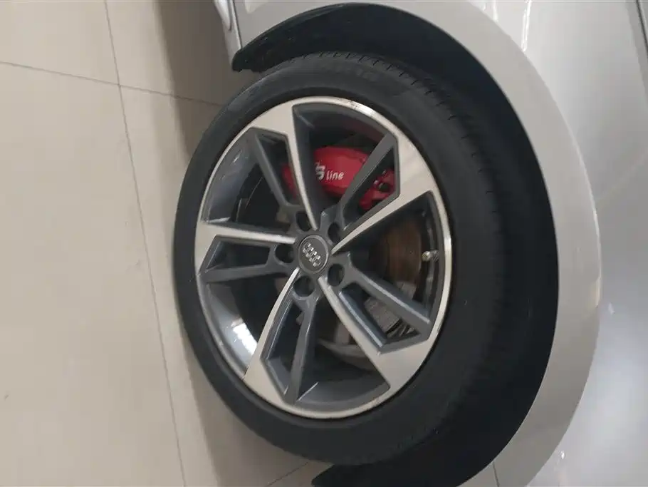 Audi A4L 2018 30th Anniversary 40 TFSI Sport фото 6