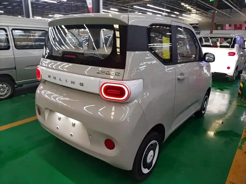 Wuling Motors Hongguang MINIEV 2026 2024 3rd Generation 215km Youth Edition