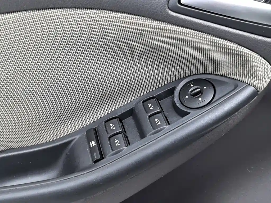Фото 9 - Ford Focus