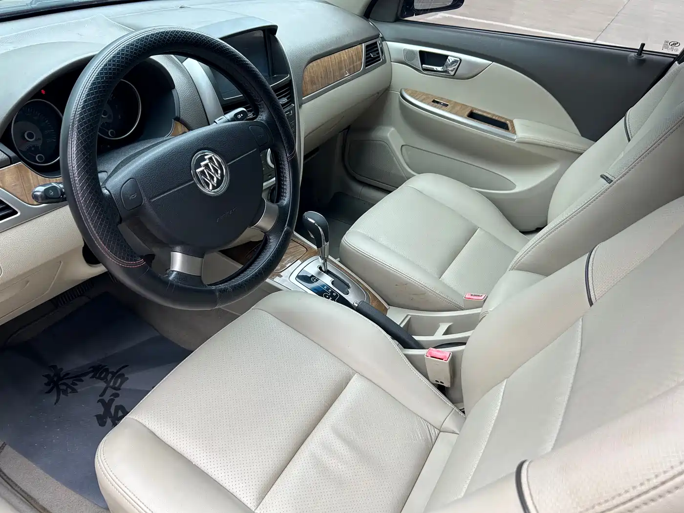 Buick Excelle 2013 1.5L Automatic Exclusive фото 9