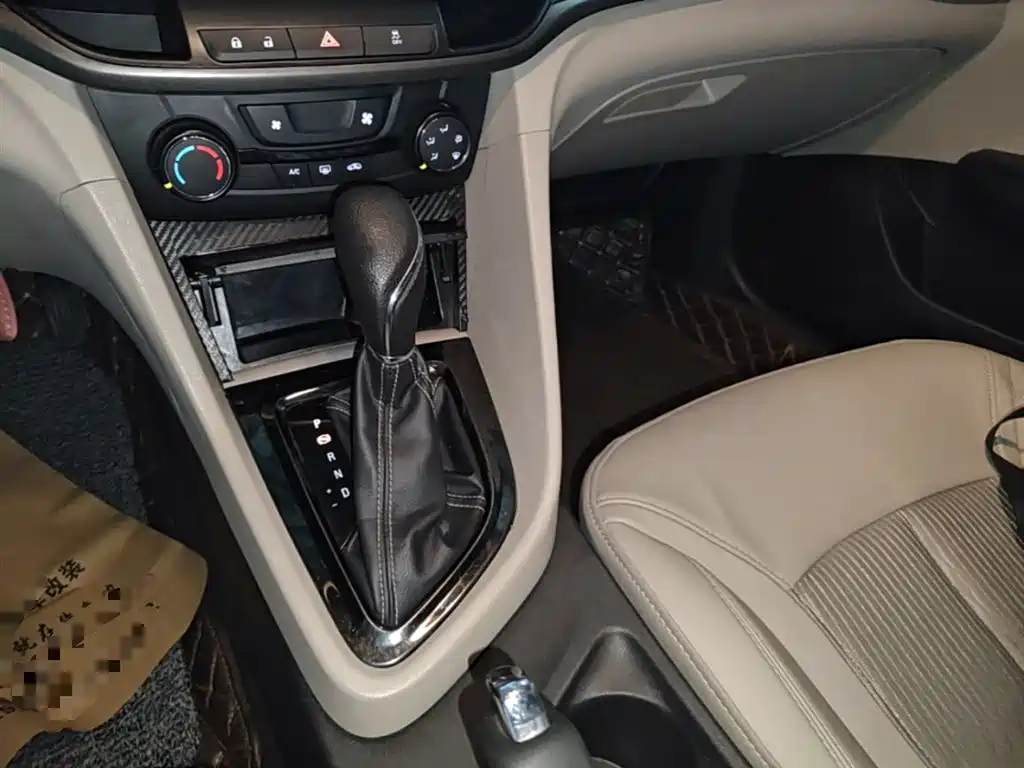 Buick Excelle 2017 15N Automatic Elite фото 14