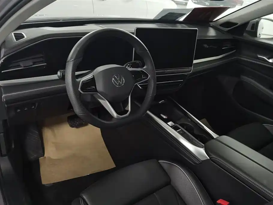 Volkswagen Passat 2025 Pro 380TSI Dragon Prestige Edition фото 12