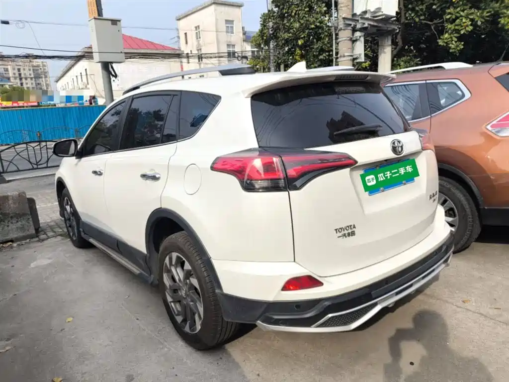Toyota RAV4 Rongfang 2018 2.5L Automatic 4WD Elite i Edition фото 5