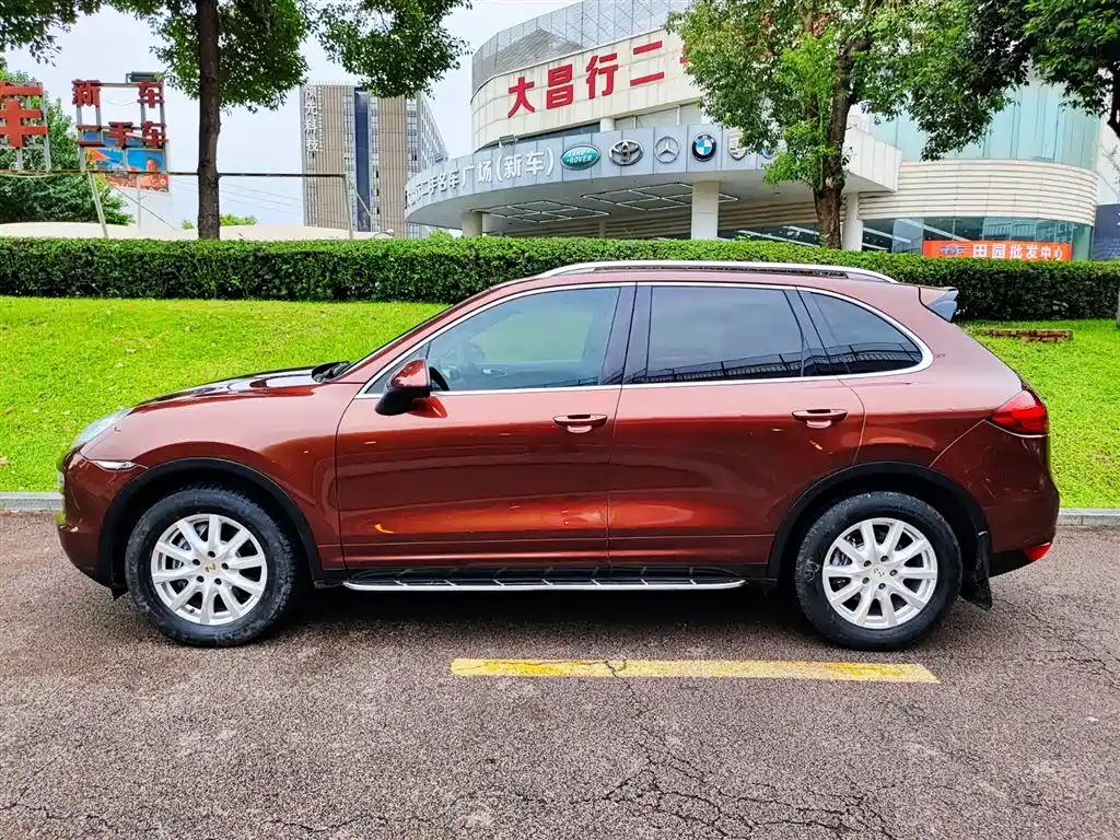 Porsche Cayenne 2011 Cayenne 3.0T фото 3