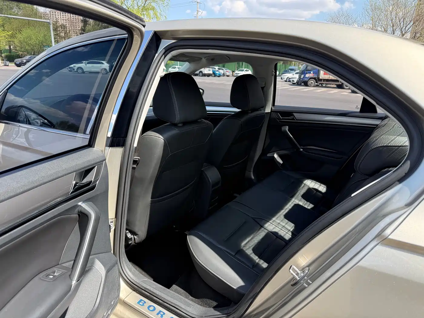 Volkswagen Bora 2016 Model 1.6L Automatic Comfort фото 6