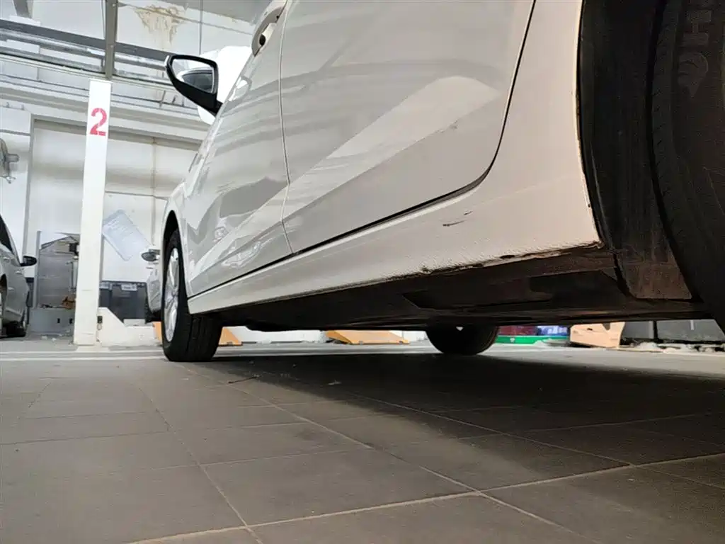 Volkswagen Polo 2021 Plus 1.5L Automatic Colorful Tech Edition фото 22