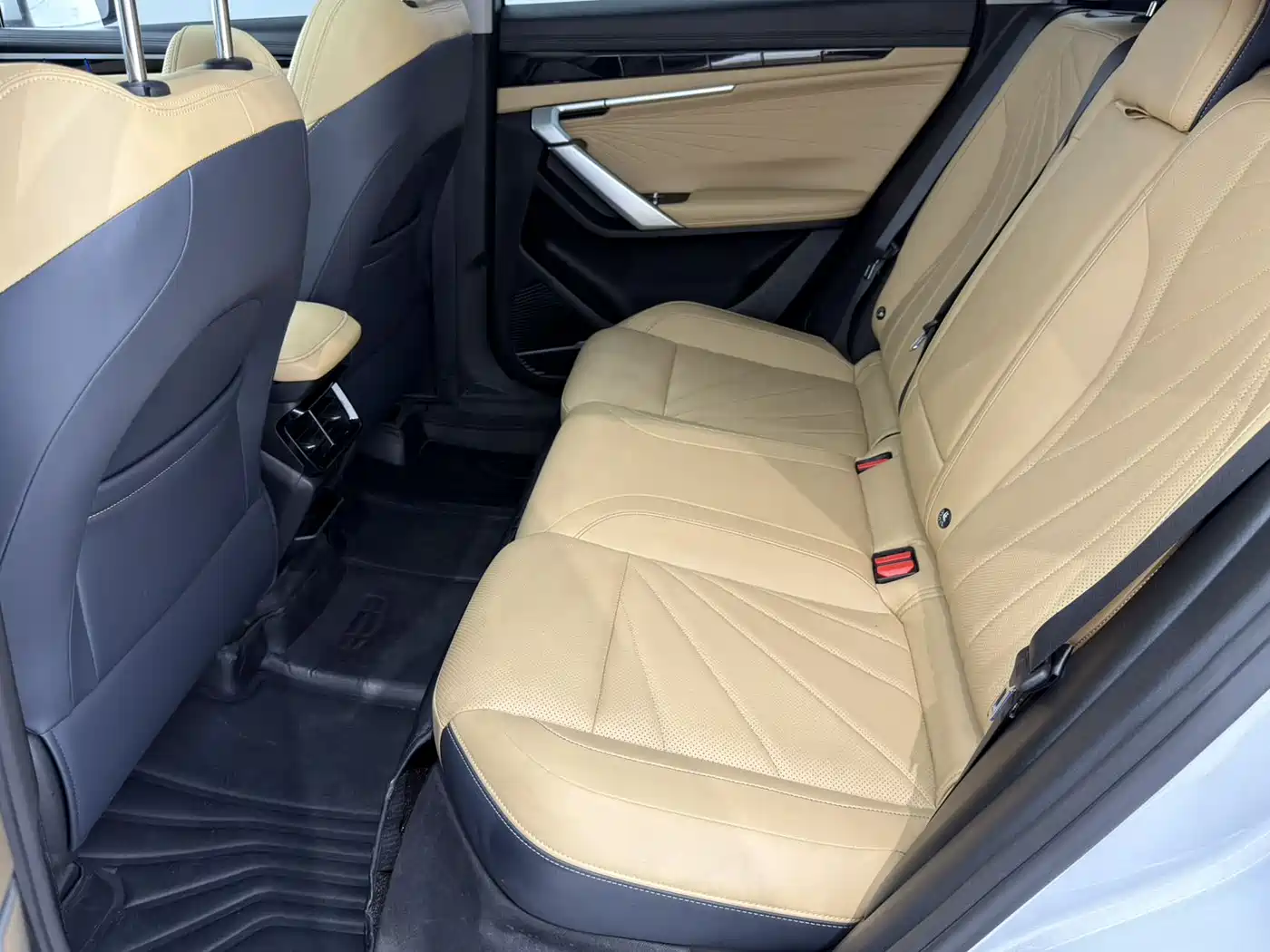 GEELY AUTOMOBILE BOYUE L