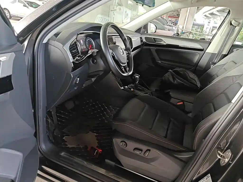 Volkswagen Tayron 2019 330TSI 2WD Luxury China VI фото 15