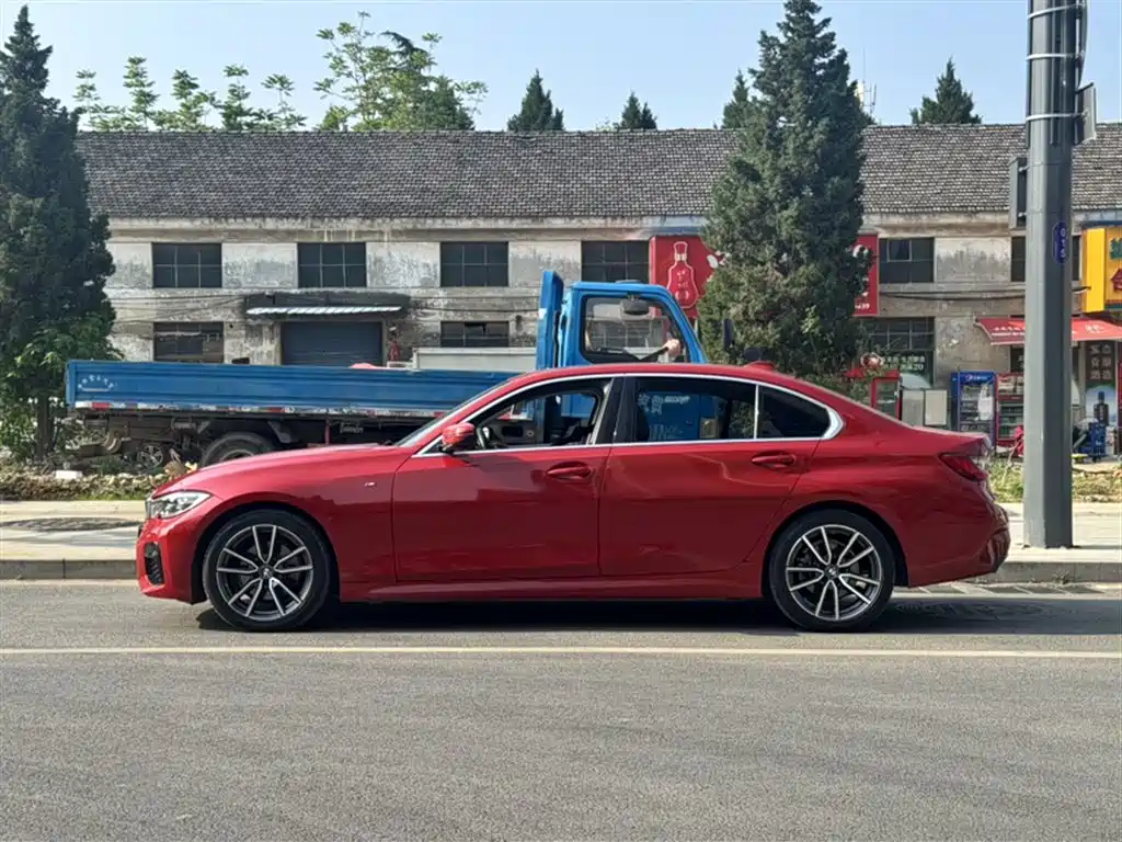 BMW 3-SERIES