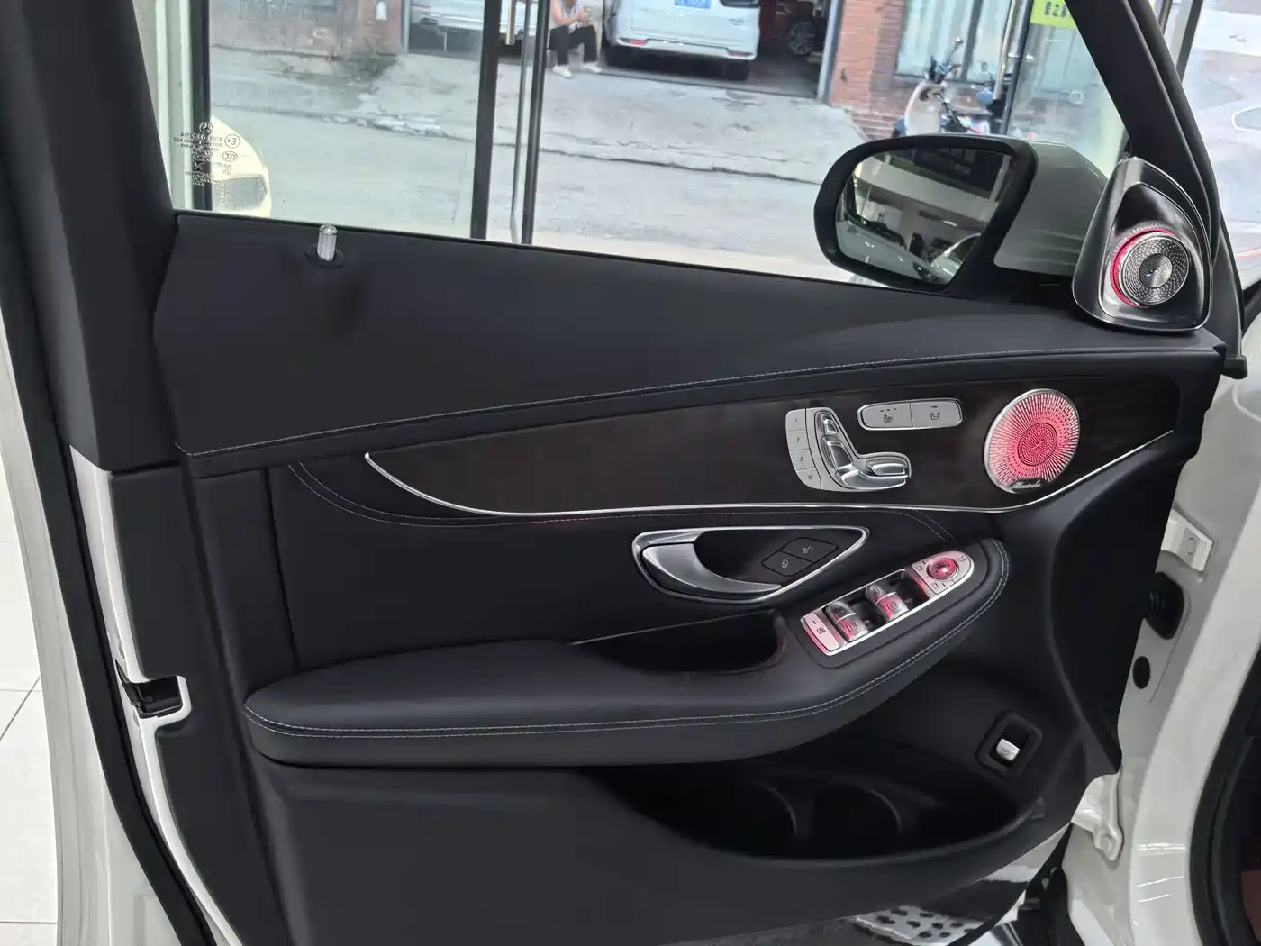 Mercedes-Benz GLC 2020 GLC 300 L 4MATIC Dynamic фото 6