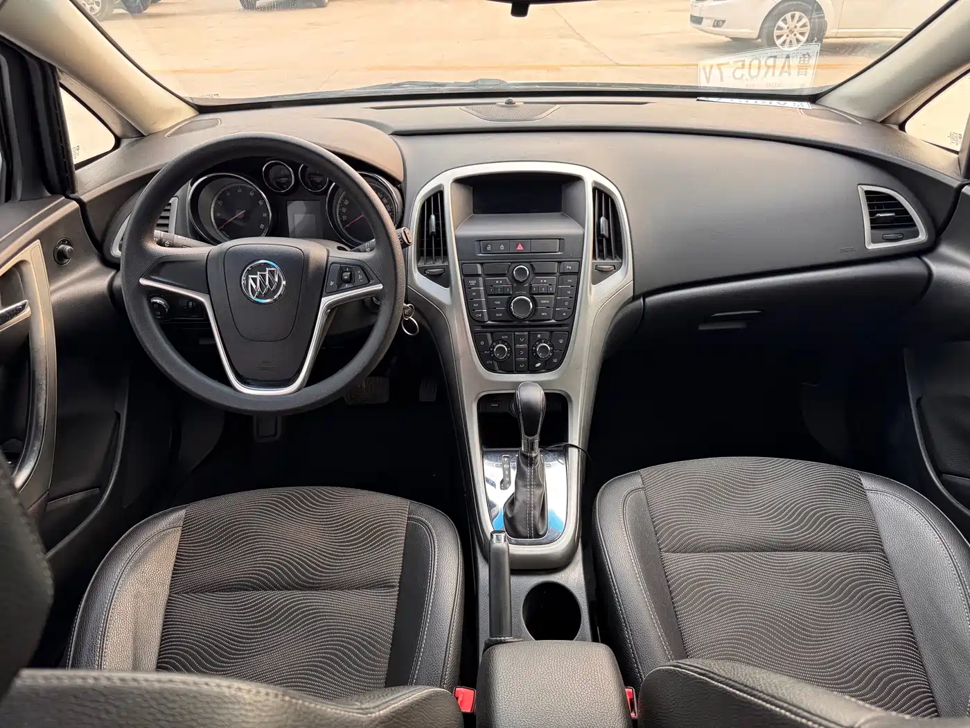 Buick Excelle 2013 Model XT 1.6L Automatic Fashion фото 5