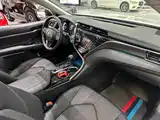 Photo 14 - Toyota Camry