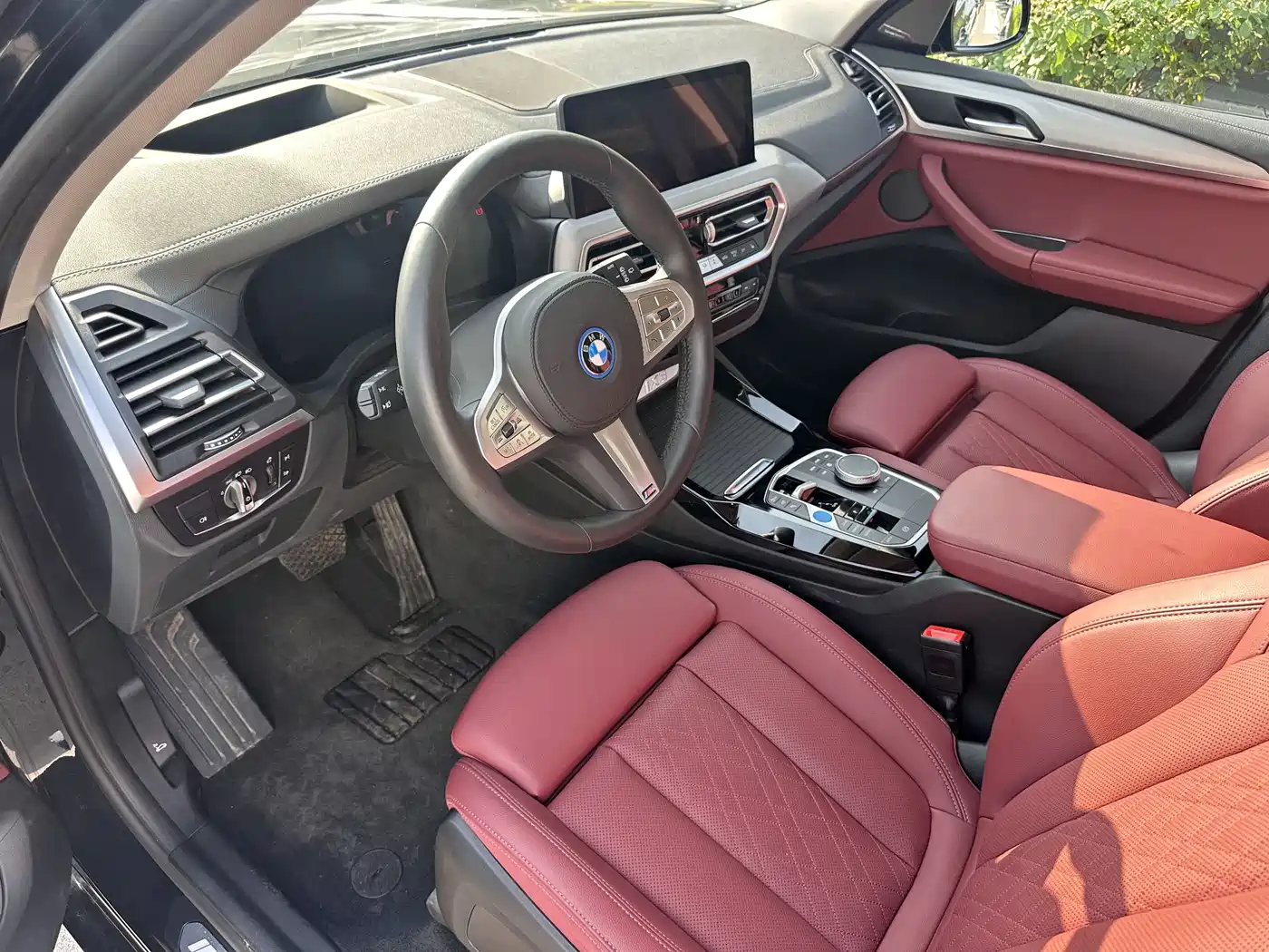 BMW iX3 2024 Innovation Leader фото 7