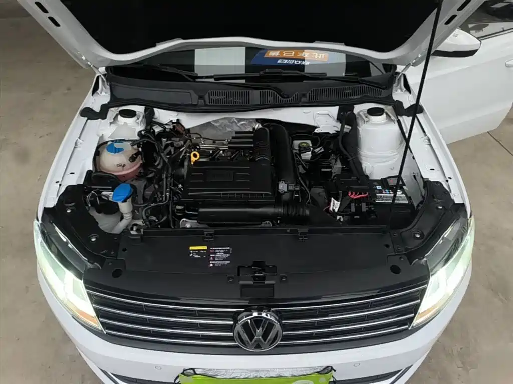 Volkswagen Lavida 2017 230TSI DSG Comfort Edition фото 20
