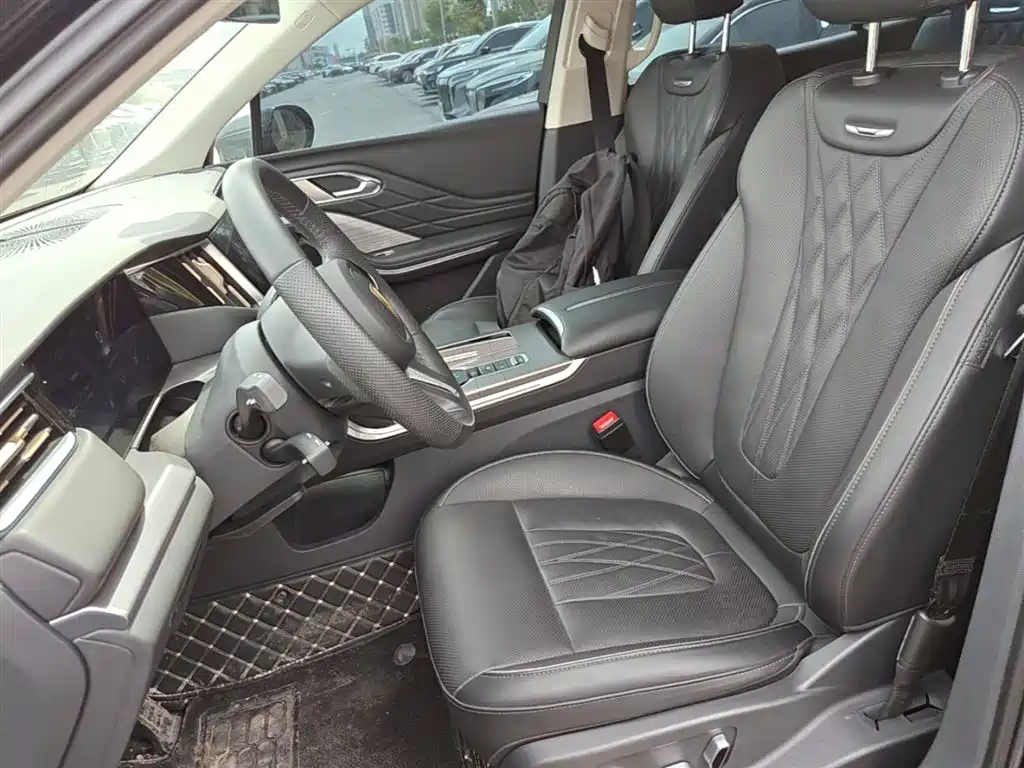 Hongqi HS7 PHEV 2024 2.0T PHEV AWD Qichang Edition 7-seater фото 15
