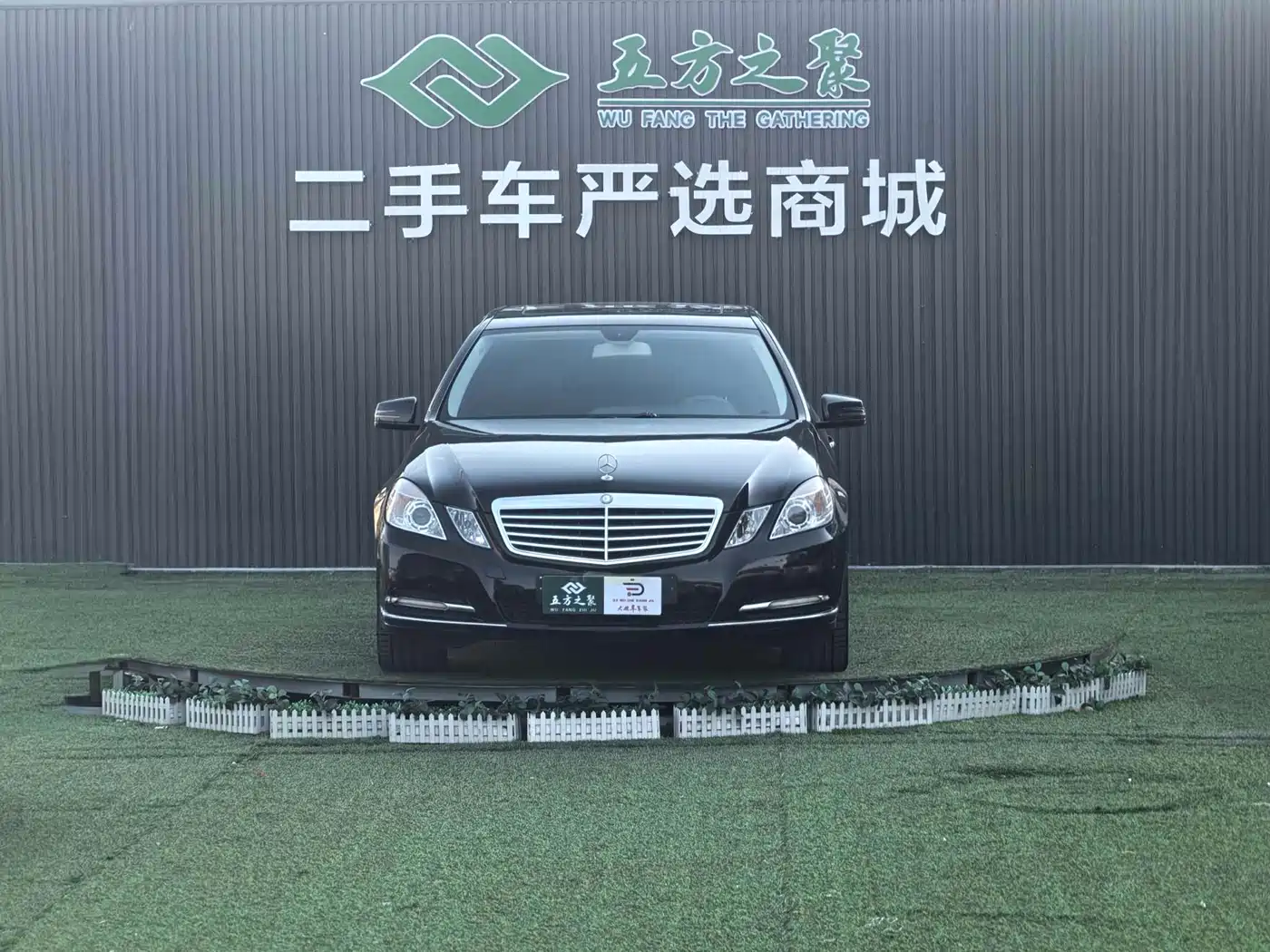 Mercedes-Benz E-Class 2012 E 200 L CGI Elegance фото 2