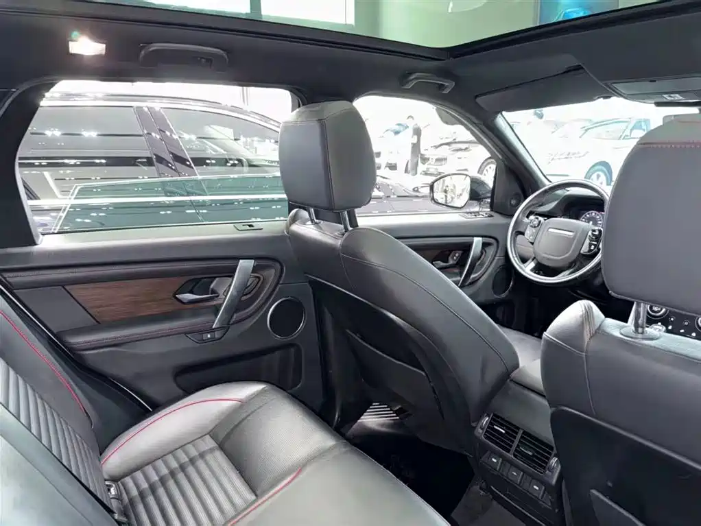 Land Rover Discovery Sport 2020 249PS R-Dynamic Performance фото 5