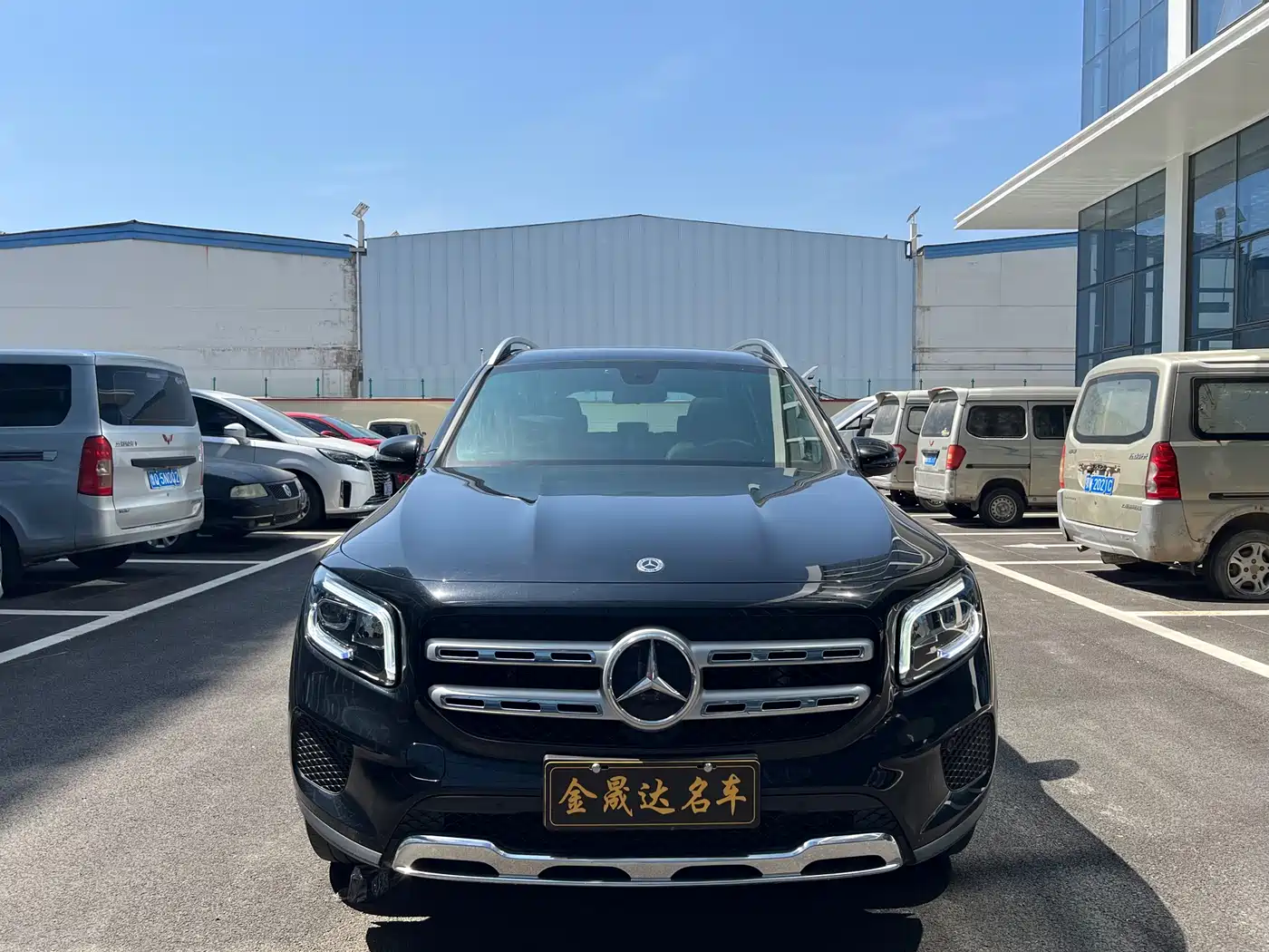 MERCEDES-BENZ GLB