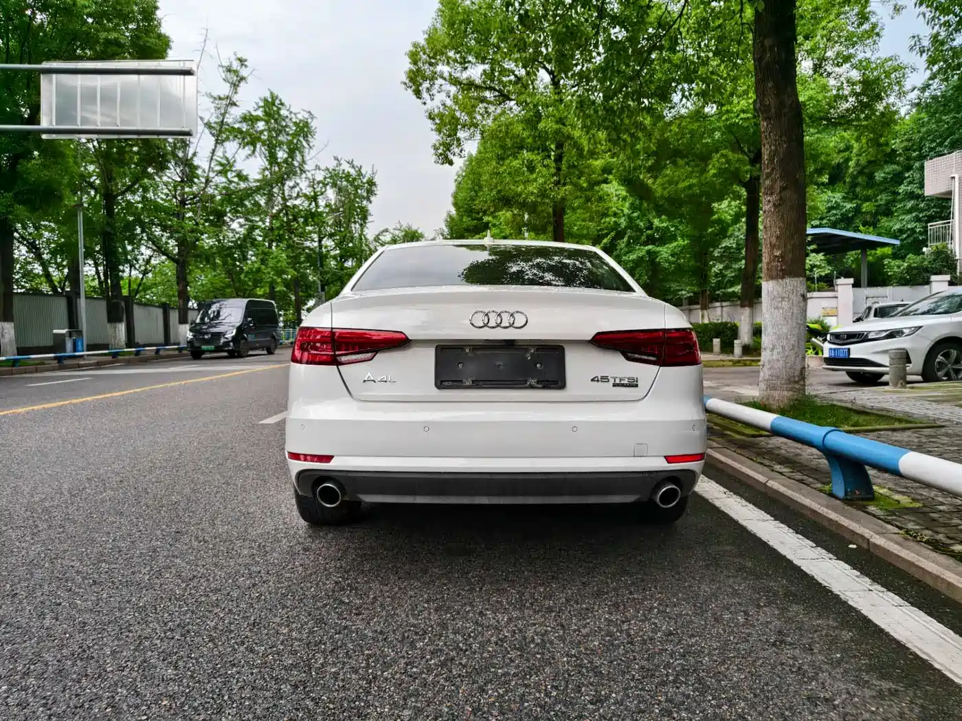 Audi A4L 2017 40 TFSI Fashion Edition фото 8