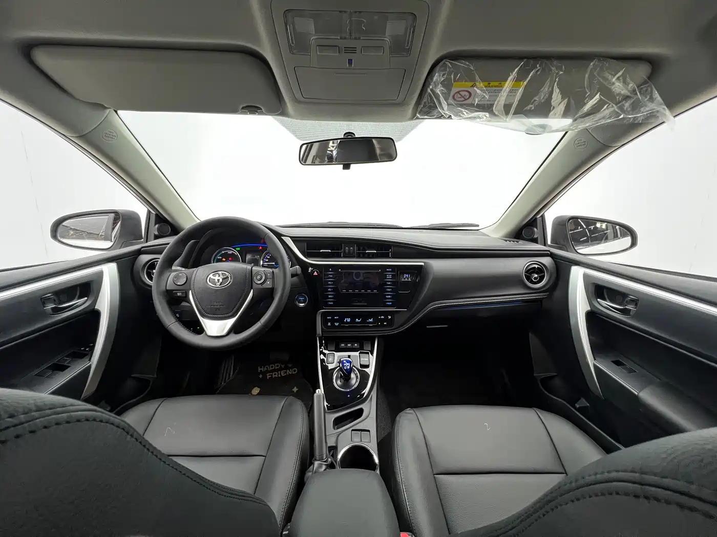 Toyota Corolla 2018 Hybrid 1.8L E-CVT Smart Edition фото 8