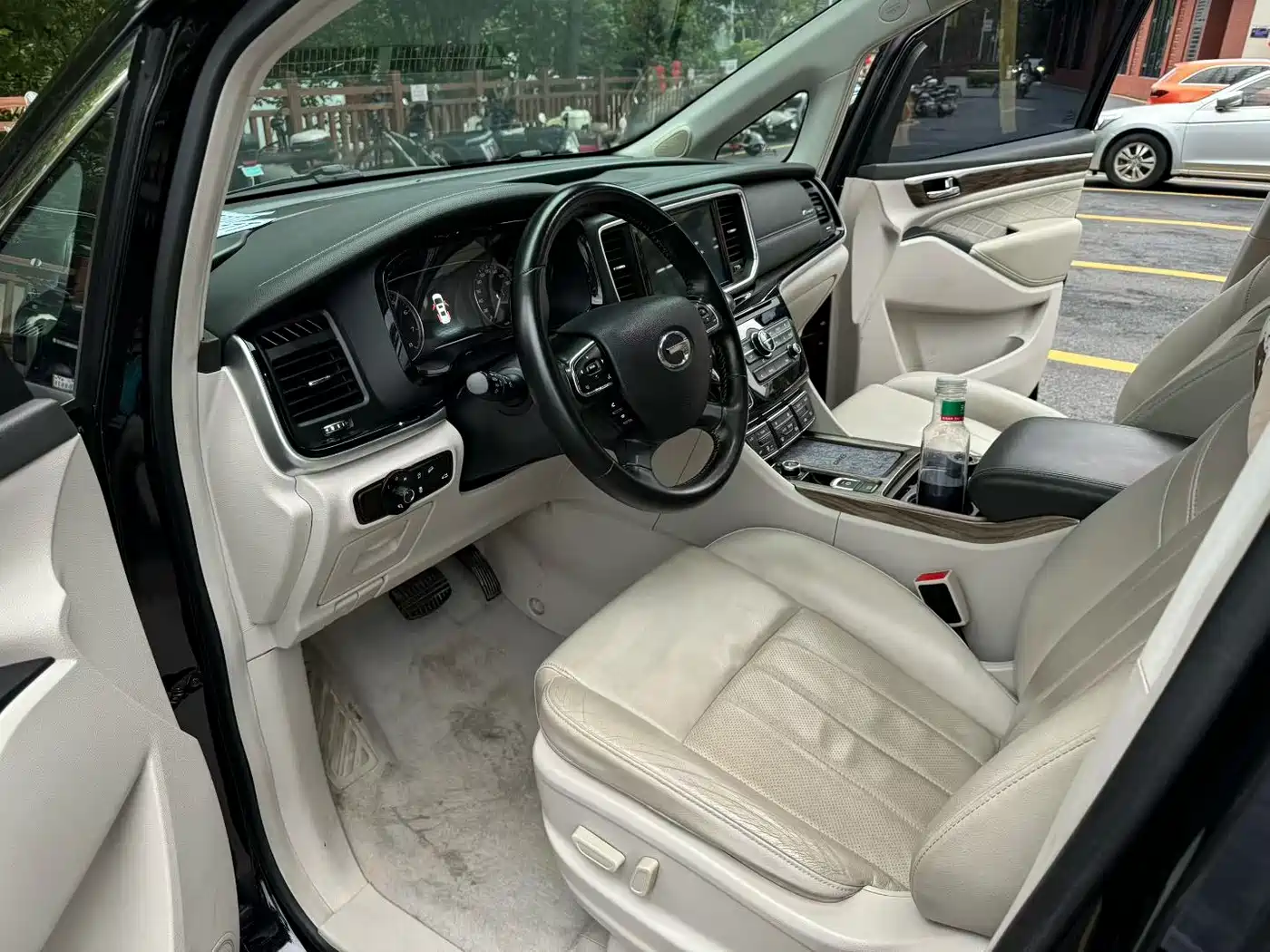 GAC Trumpchi Trumpchi M8 2018 320T Premium Edition фото 5