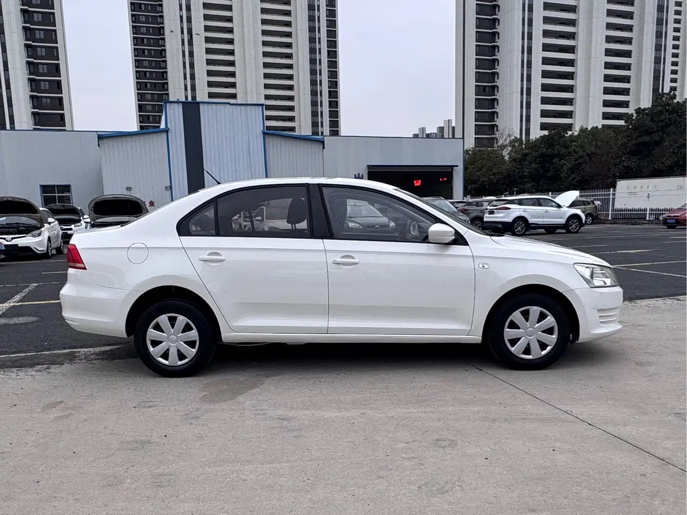 Volkswagen Santana 2013 1.6L Automatic Trend Edition фото 7