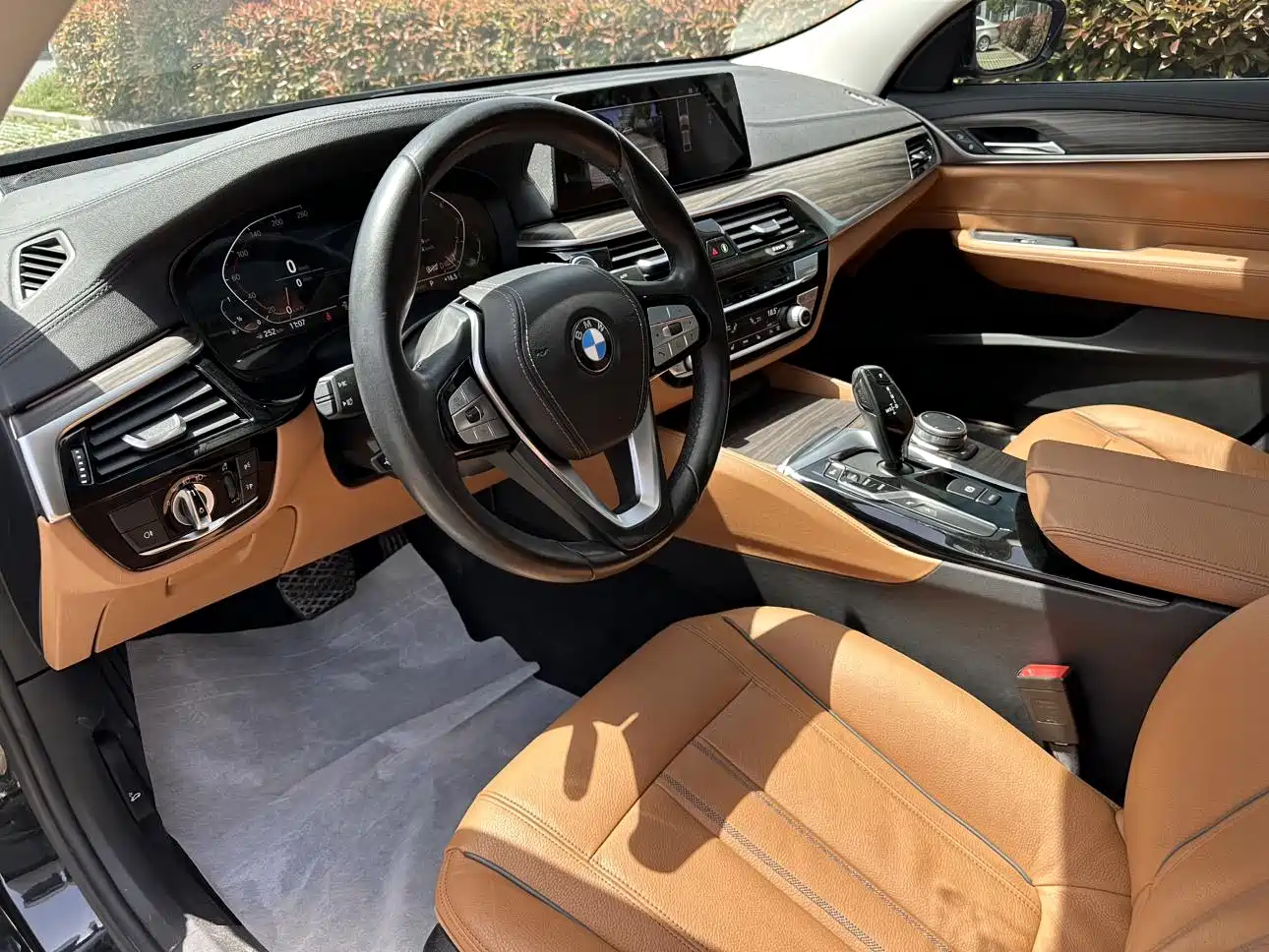 BMW 6 Series GT 2020 630i Luxury Design Package фото 9