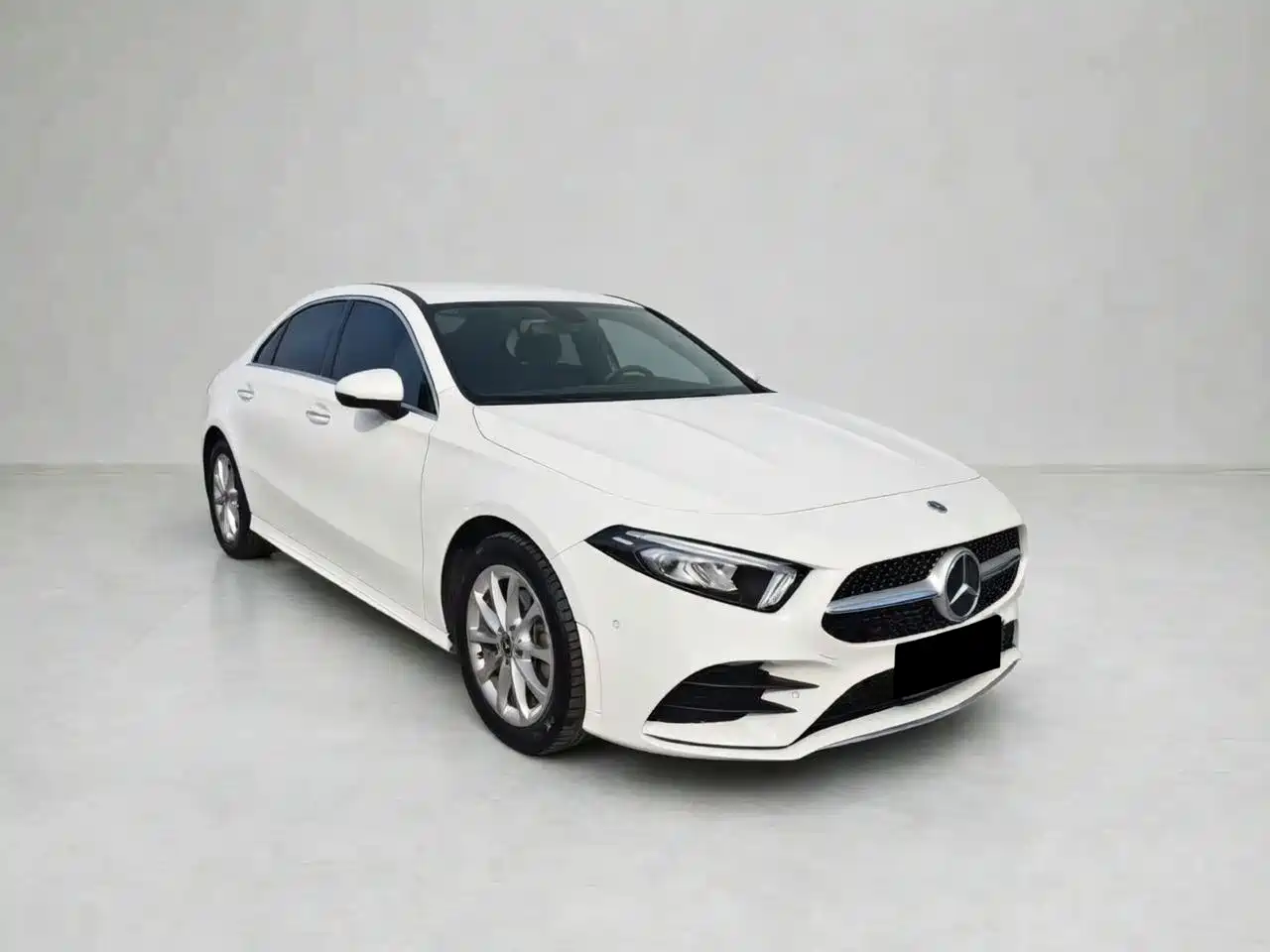 Mercedes-Benz A-Class 2021 A 200 L Sport Sedan Fashion Edition фото 3