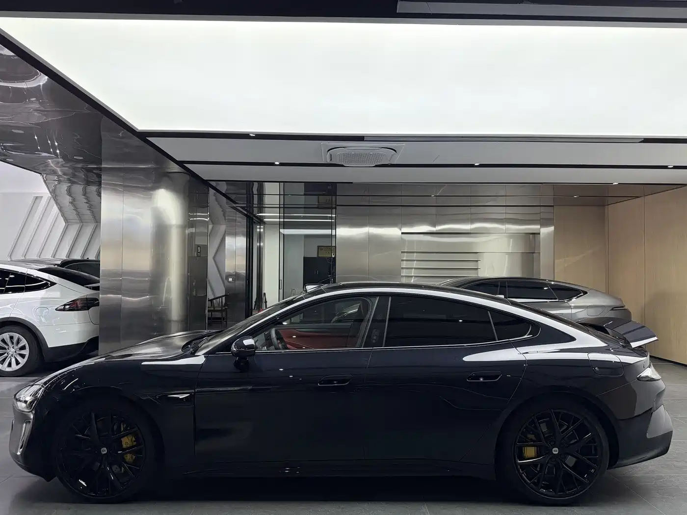 XIAOMI CAR XIAOMI SU7