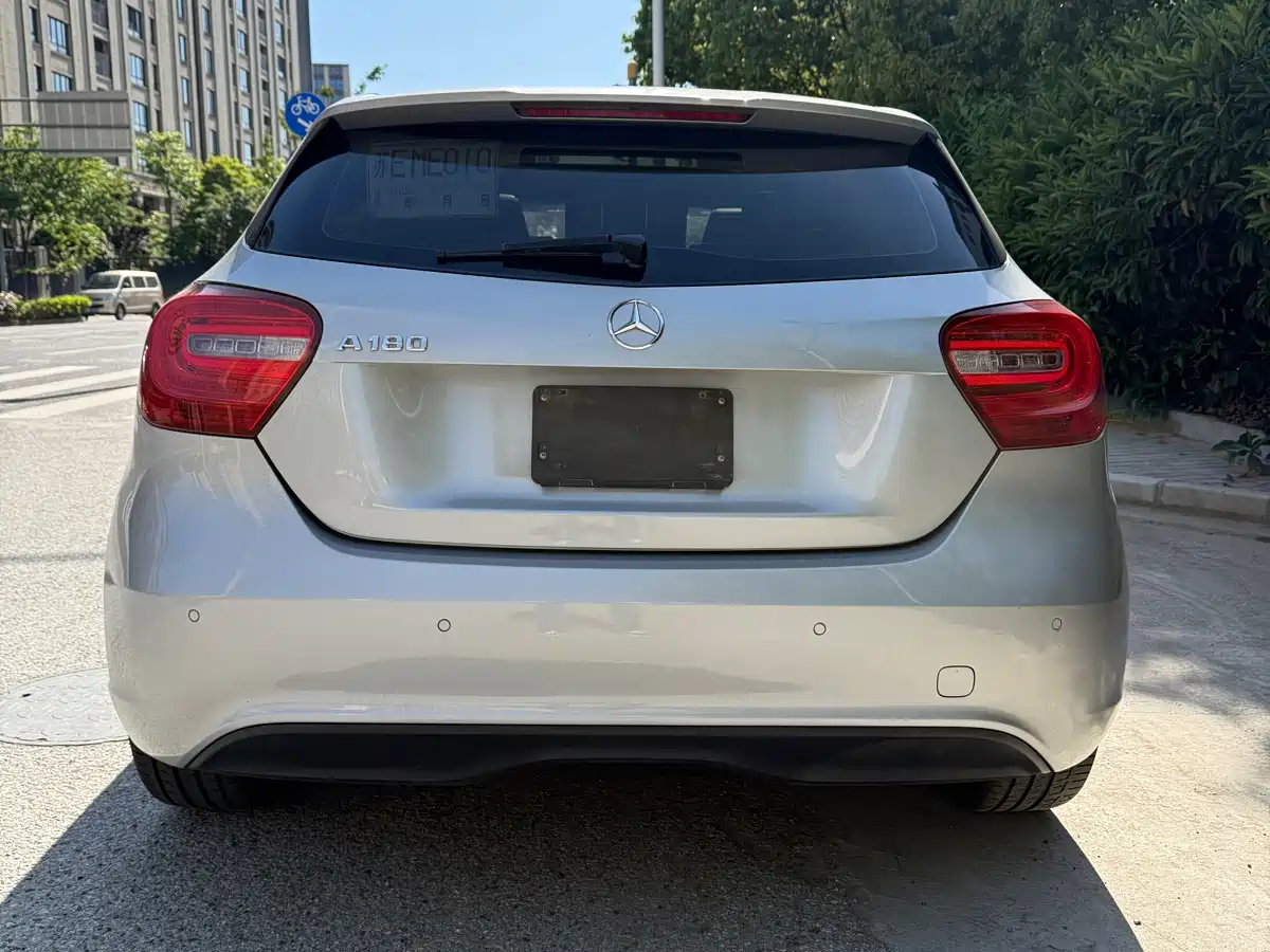 Mercedes-Benz A-Class (Import) 2015 A 180 фото 15