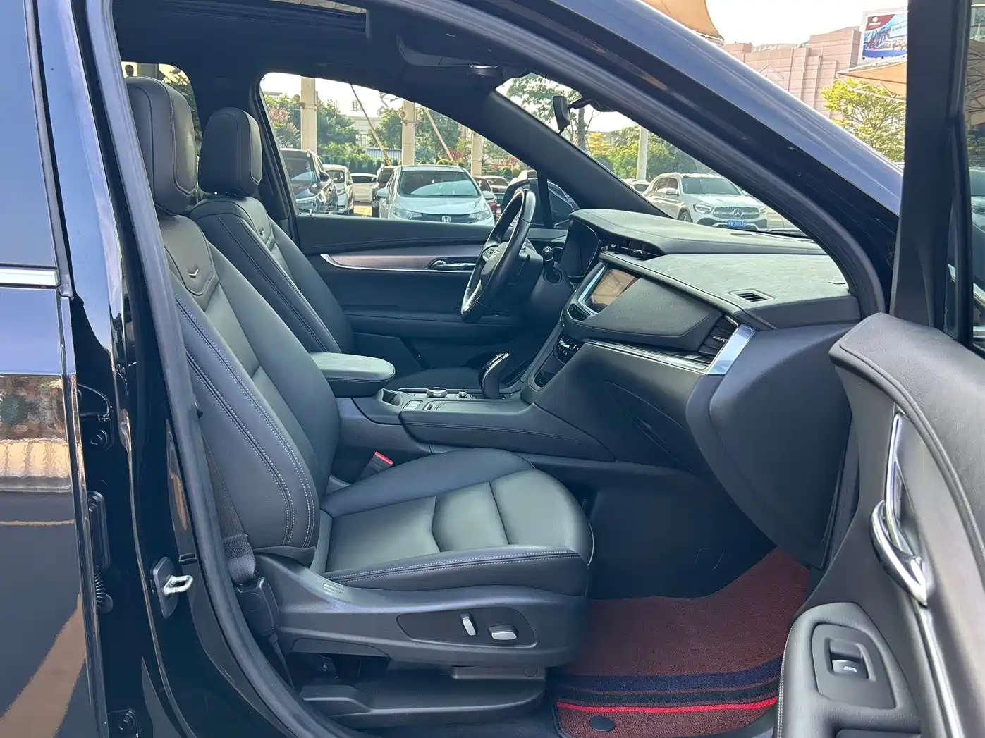 Cadillac XT6 2020 28T 7-Seater AWD Trend Edition фото 11