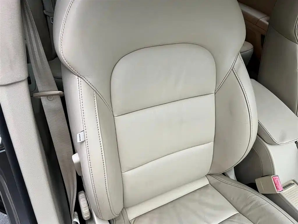 Škoda Superb 2012 1.8TSI Automatic Elegance Edition фото 20