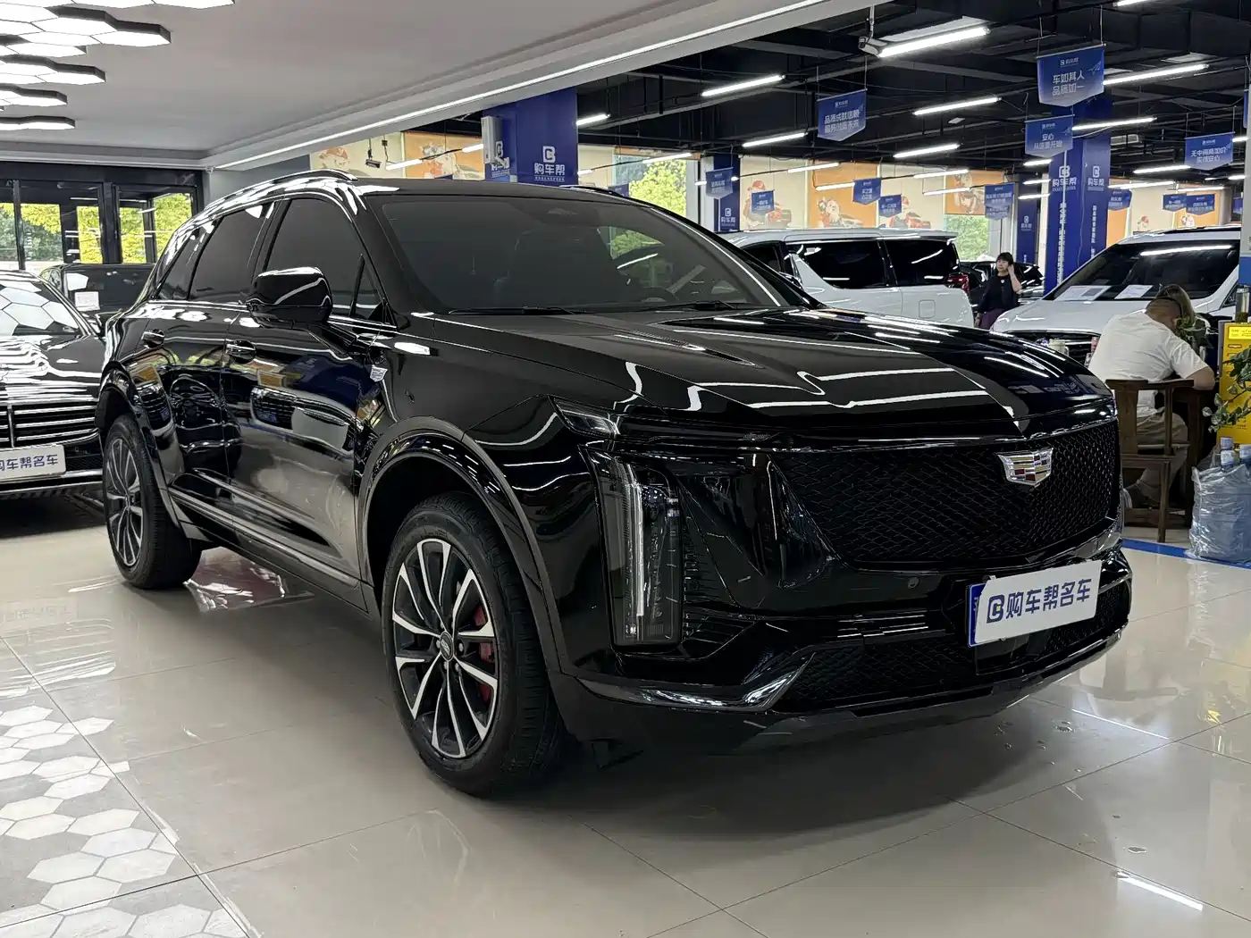 Cadillac XT5 2025 2.0T Luxury фото 3