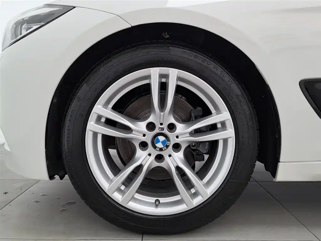 BMW 3 Series GT 2017 330i xDrive M Sport фото 17