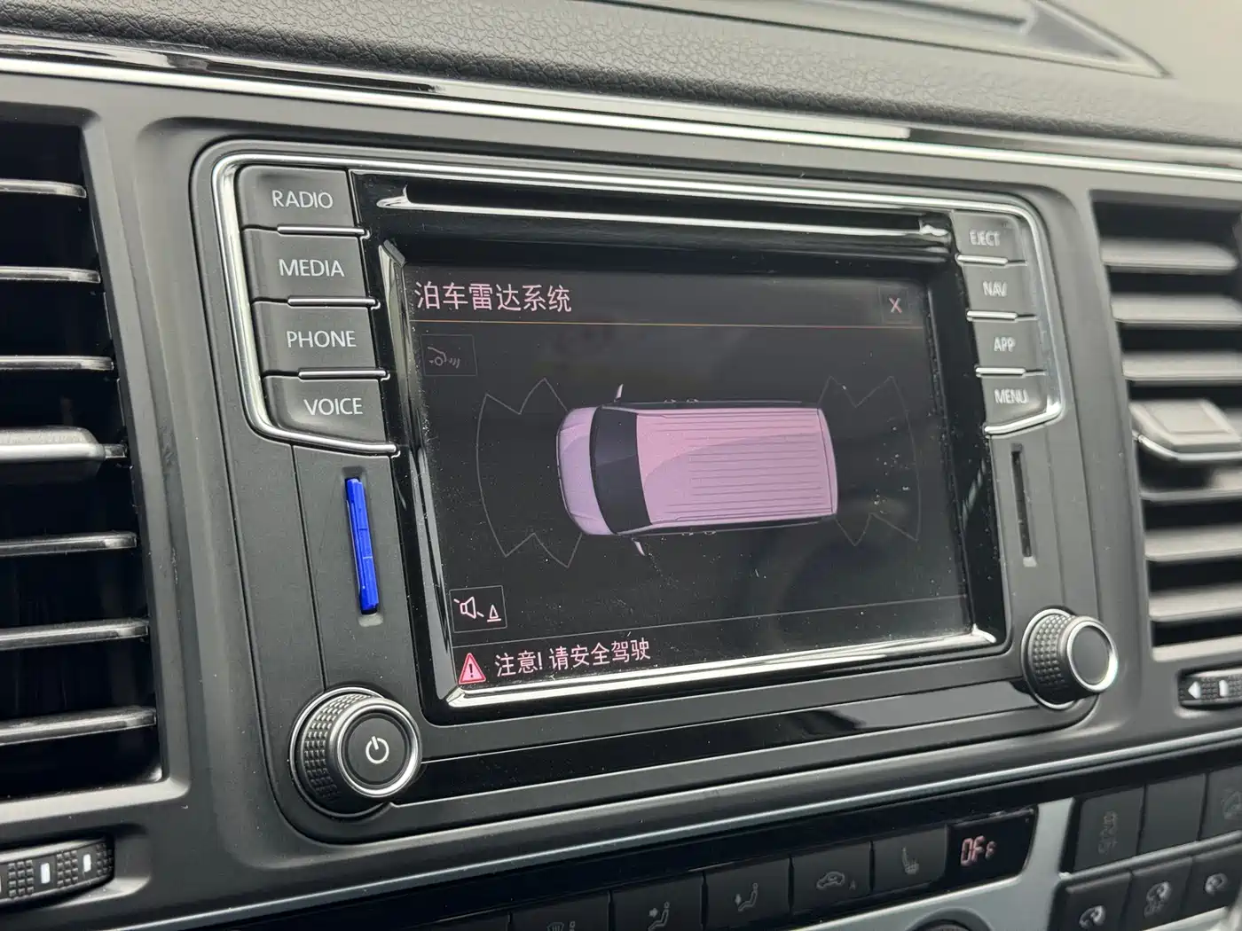 Volkswagen Multivan 2018 2.0TSI 4WD Premium Edition 7-Seater фото 6