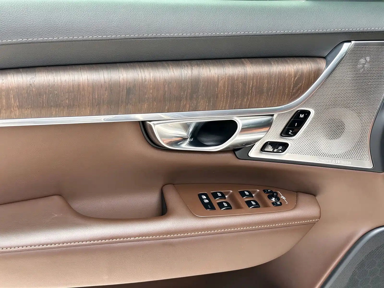 Photo 20 - Volvo V90