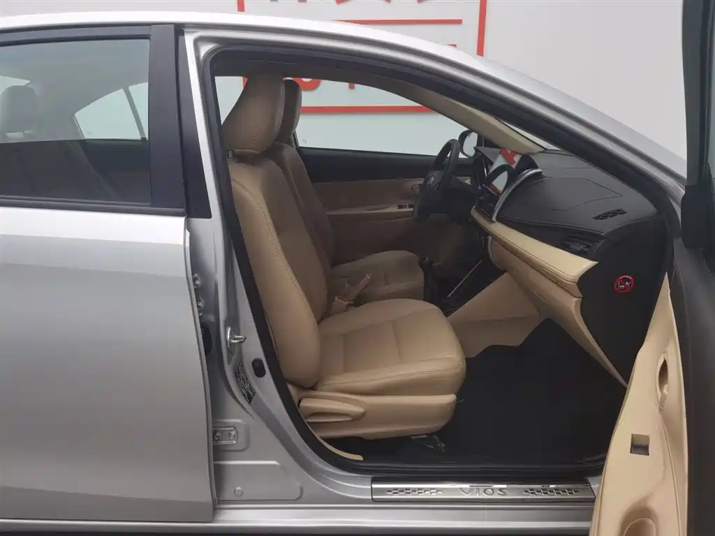 Toyota Vios 2014 1.5L Manual Wisdom Edition фото 23