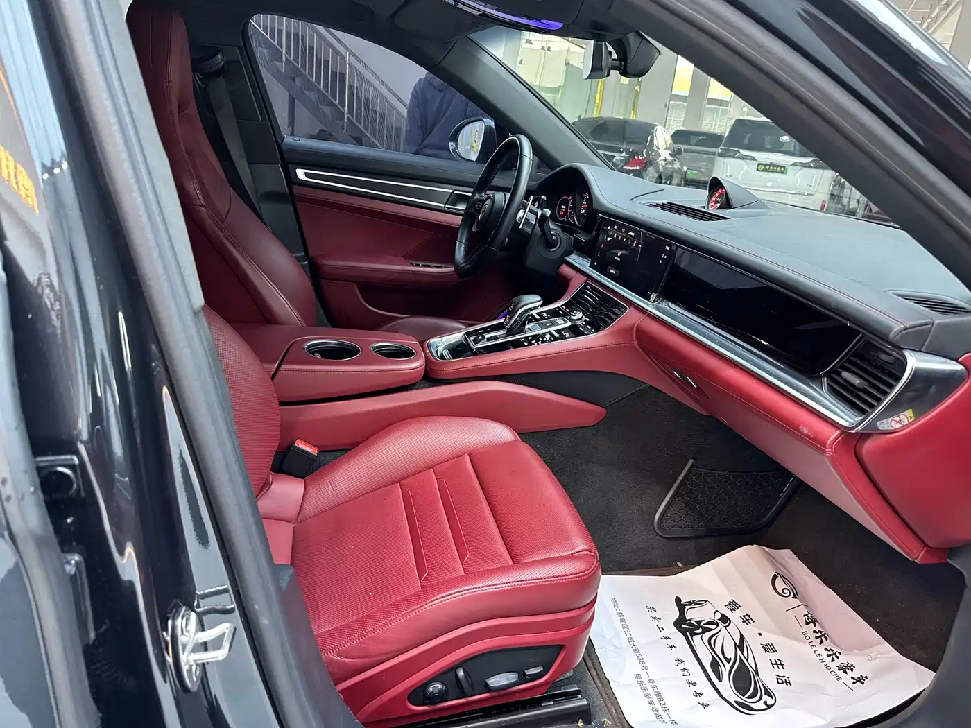 Porsche Panamera 2023 Panamera 2.9T Platinum Edition фото 11