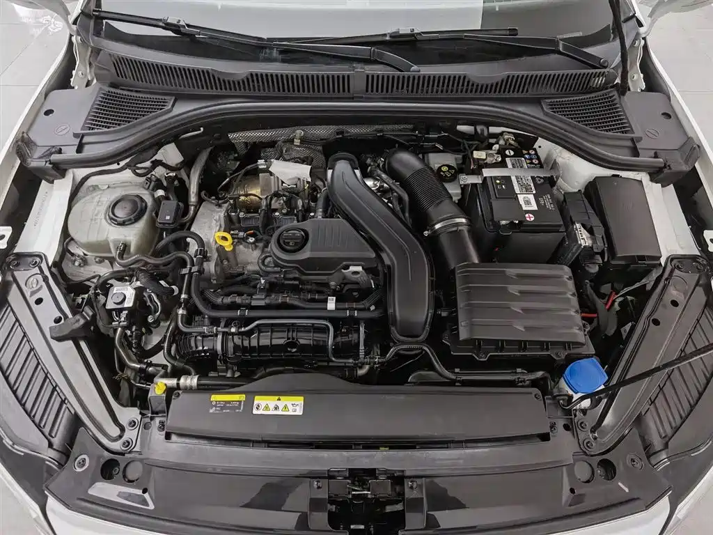 Volkswagen Sagitar 2023 300TSI DSG Surpassing Edition фото 6