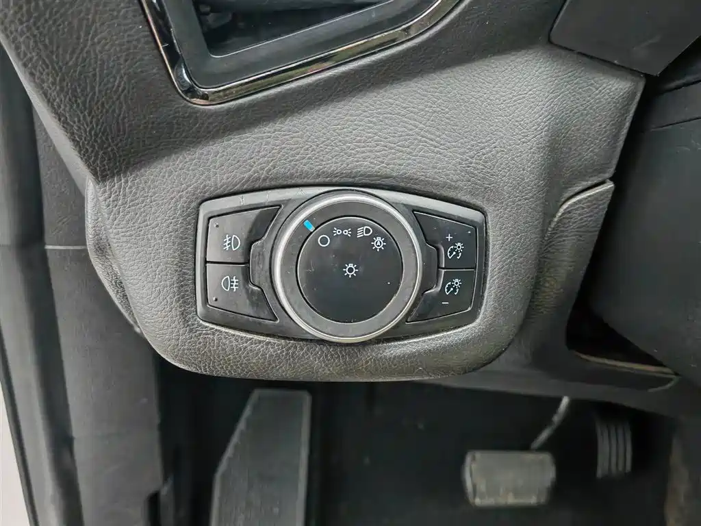 Ford Kuga 2017 EcoBoost 245 AWD Luxury фото 21