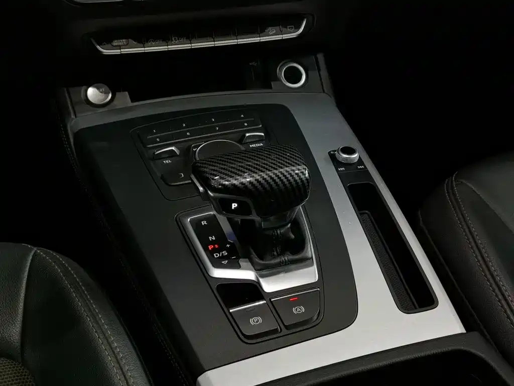 Audi Q5L 2020 Facelift 40 TFSI Honor Progressive фото 13