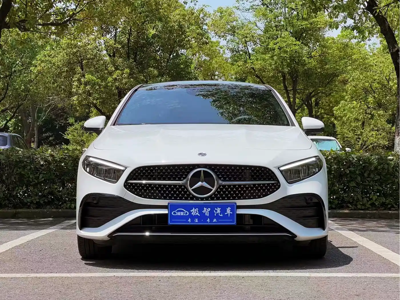 Mercedes-Benz A-Class 2025 A 200 L Fashion Edition фото 2