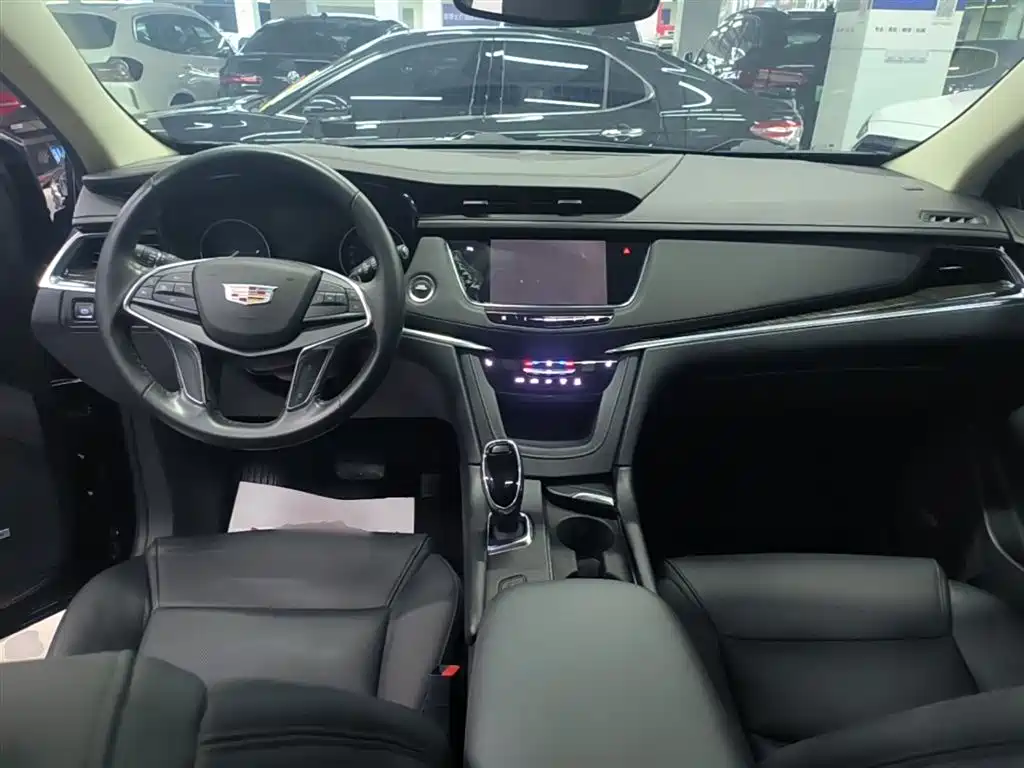 Cadillac XT5 2018 25T Luxury фото 10