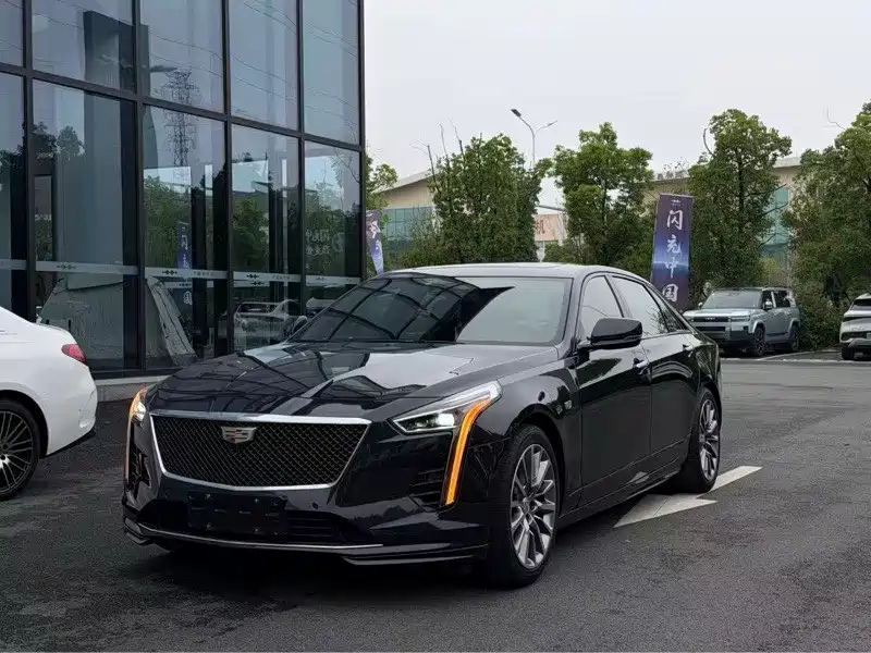 Фото 1 - Cadillac CT6