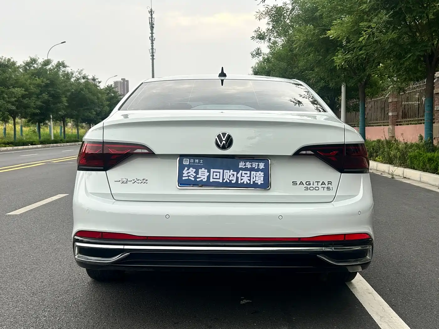 Volkswagen Sagitar 2023 300TSI DSG Surpassing Edition фото 7
