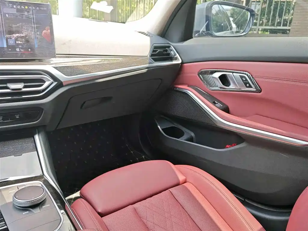 BMW 3 Series 2023 325Li M Sport Package фото 7
