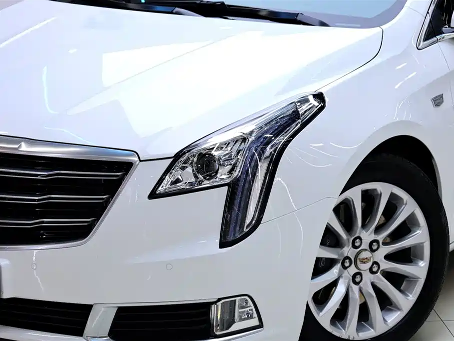 Cadillac XTS 2018 28T Luxury Model фото 10
